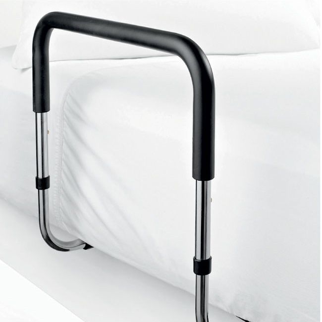 Bed assist rail